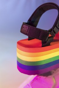 rainbow tevas